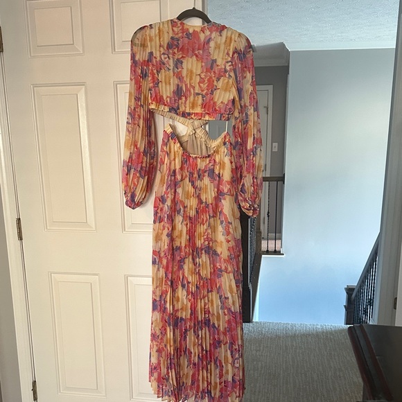 Astr Multicolor Floral Long Sleeve Dress - Picture 3 of 5